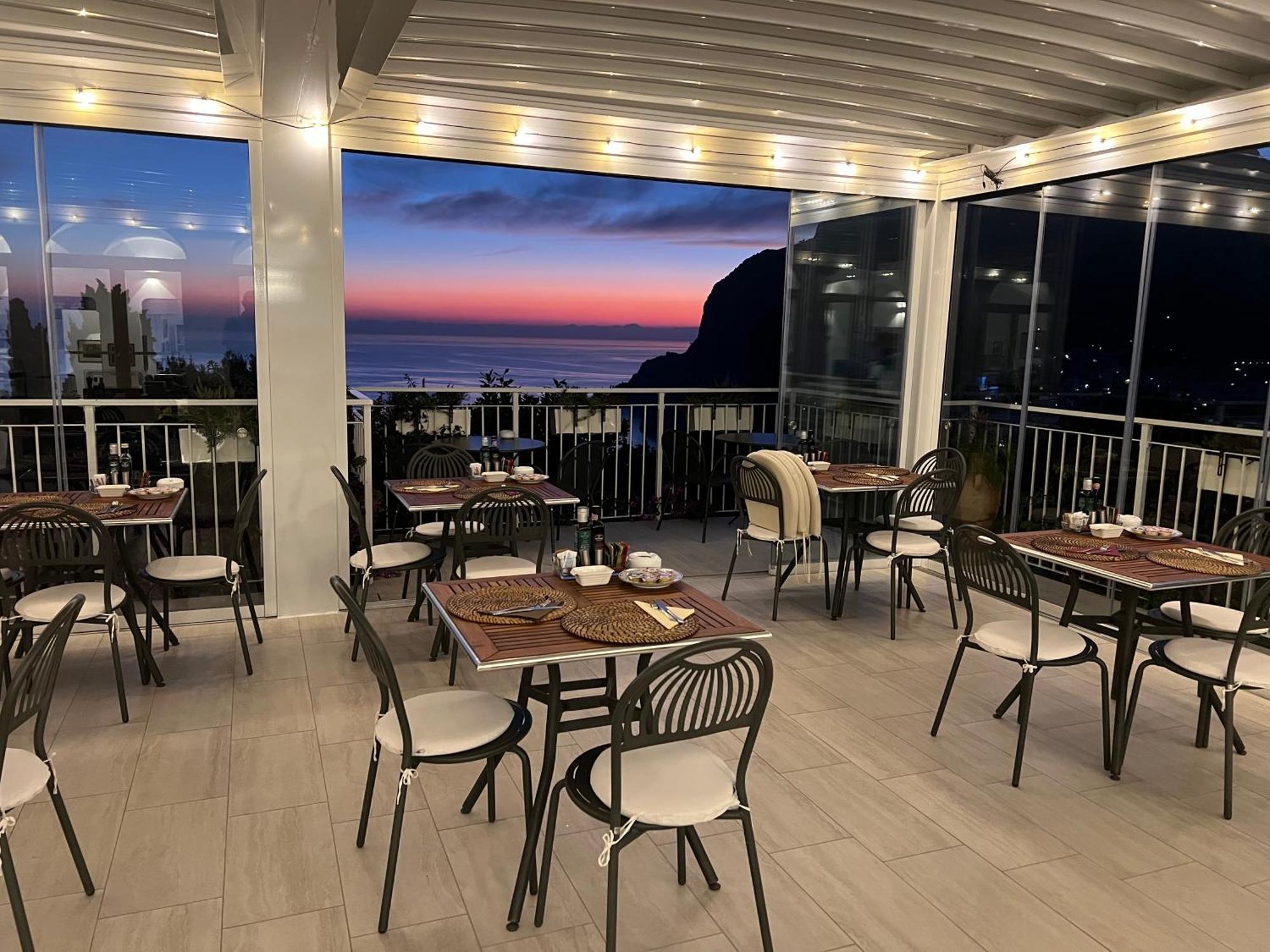 La Reginella Capri Hotel Exterior foto